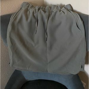 Olive Lululemon size 6 skirt. Never worn